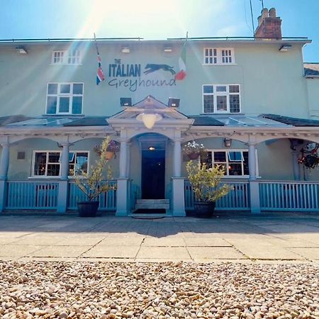 The Italian Greyhound Hotel Great Glen Екстериор снимка
